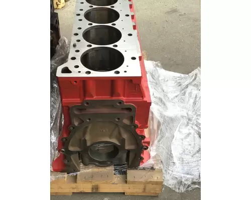 CUMMINS ISX Cylinder Block OEM 4311621 In Holland MI 82282