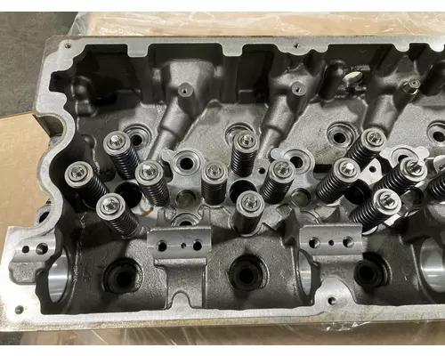 Cummins ISX15 Engine Head Assembly