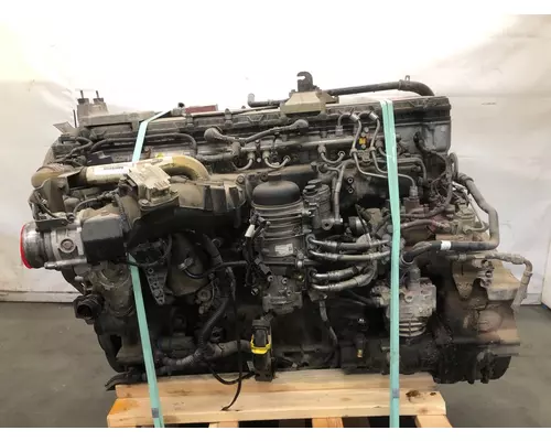 Detroit DD13 Engine Assembly