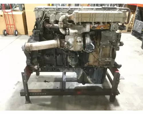 Detroit DD13 Engine Assembly