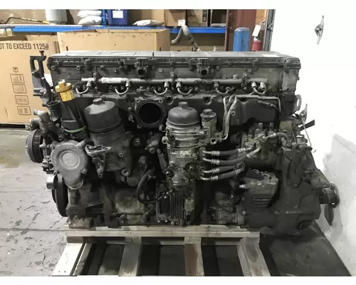 Detroit DD15 Engine Assembly