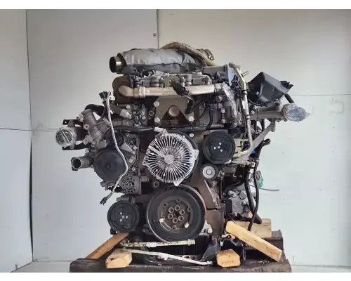Detroit DD5 Engine Assembly