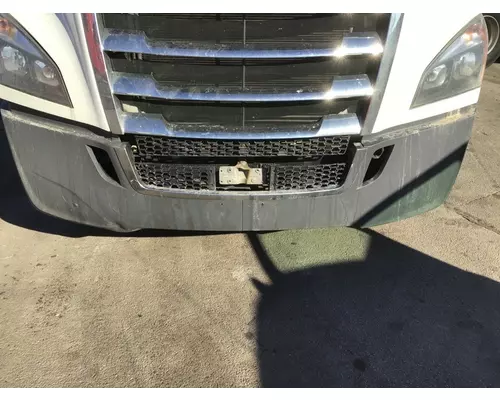 FREIGHTLINER CASCADIA 116 BUMPER ASSEMBLY, FRONT