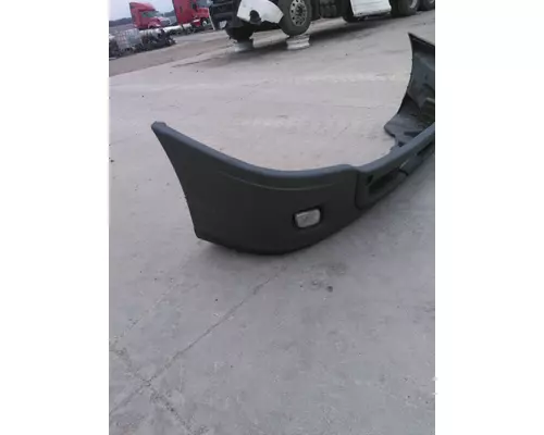 FREIGHTLINER CASCADIA 132 BUMPER ASSEMBLY, FRONT