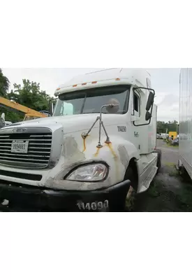 FREIGHTLINER COLUMIBIA 120 - 1 PIECE HOOD Truck For Sale
