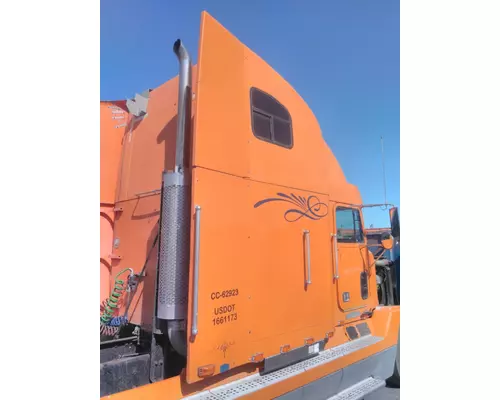 FREIGHTLINER FLD120 CAB