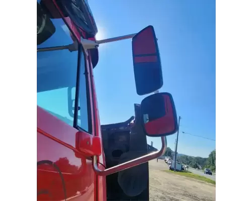 Freightliner COLUMBIA 120 Mirror (Side View)