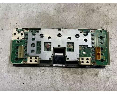 International 4700 Instrument Cluster