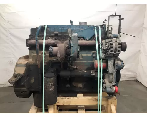International DT466E Engine Assembly