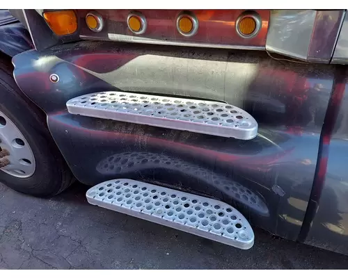 Kenworth T Cab Skirt Side Fairing In Stockton Ca