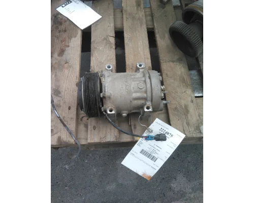 AC Compressor Freightliner Peterbilt Kenworth 4041 4426 4696 OEM# F69-1000