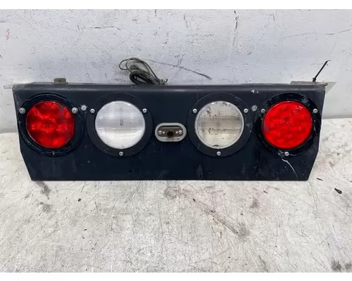 KENWORTH T660 Rear Light Panel