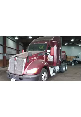 KENWORTH T680 WHOLE TRUCK FOR PARTS