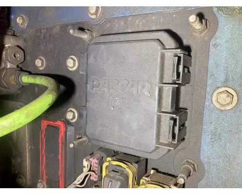 Kenworth T680 Fuse Box in Sioux Falls, SD #25421390