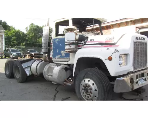 MACK R688 Truck For Sale