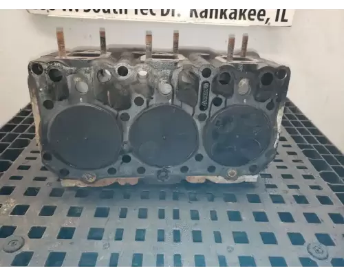 Mack E7 Cylinder Head
