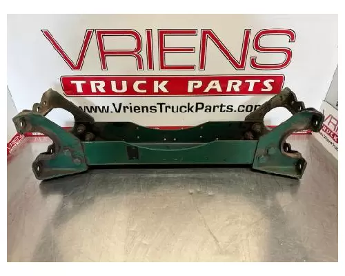 ぴ PETERBILT 379 Crossmember OEM# 01-48378-001 in SALT LAKE