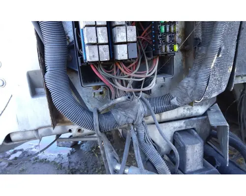Peterbilt 387 Fuse Box in Winamac, IN #24984386