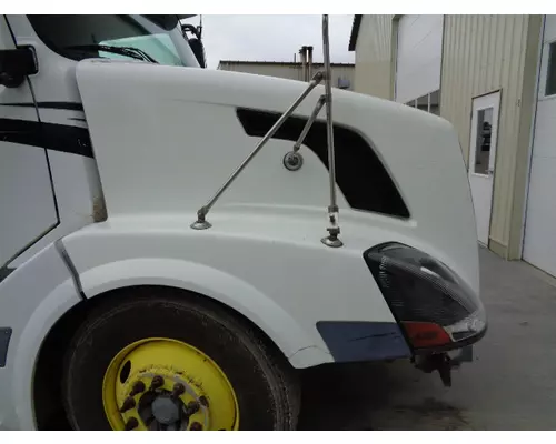 VOLVO VNL 2004-2018 HOOD