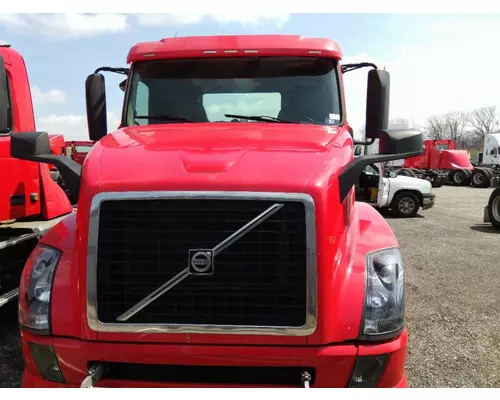 VOLVO VNL 2004-2018 HOOD