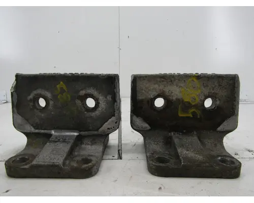 WESTERN STAR TRUCKS 4900E Engine Mounts OEM# 120143441A in 