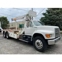 Complete Vehicle FORD F800