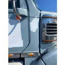 Cowl Freightliner 122SD