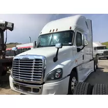 WHOLE TRUCK FOR EXPORT FREIGHTLINER CASCADIA 125
