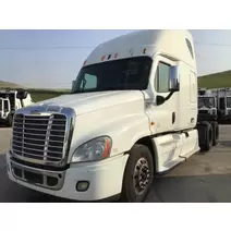 WHOLE TRUCK FOR RESALE FREIGHTLINER CASCADIA 125