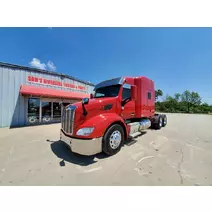 Used Trucks PETERBILT 579