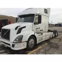 WHOLE TRUCK FOR PARTS VOLVO VNL