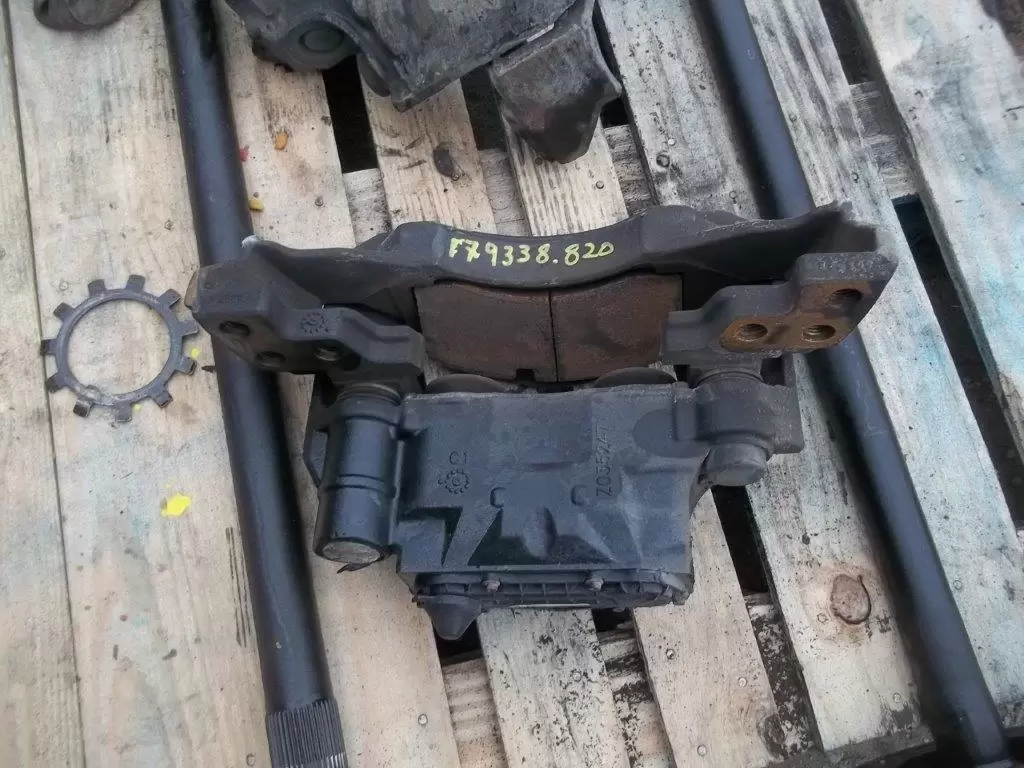 BENDIX Z035247 BRAKE CALIPER in Stockton, CA $500.00 #2211617 BENDIX Z035247 BRAKE CALIPER in Stockton, CA $500.00 #2211617