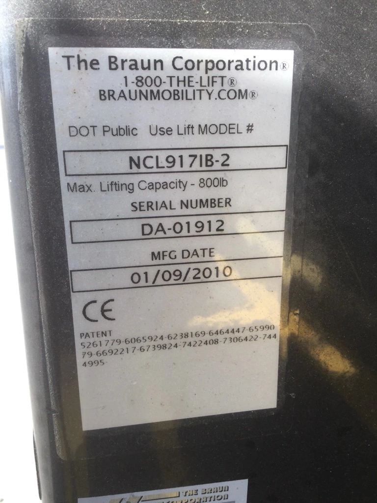 2007 Braun NCL917IB-2 Liftgate for a Freightliner B2 For Sale