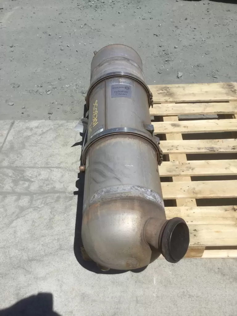 日産 リビルト DPF・DPD・DPR 洗浄品 アトラス FEB5W ME555982