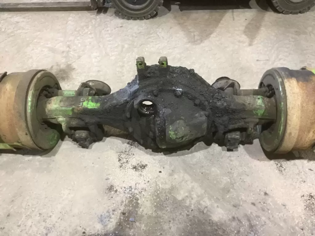 EATON-SPICER DS381 AXLE HOUSING, REAR (FRONT) OEM# RA304 in