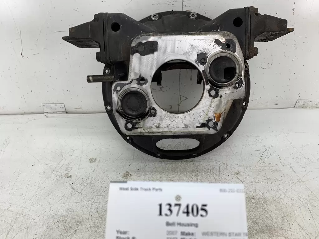 EATON 4305642-C Bell Housing OEM# 4305642C in OWENSBORO, KY EATON 4305642-C Bell Housing OEM# 4305642C in OWENSBORO, KY
