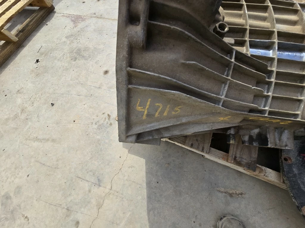 FORD ZF Transmission Assembly OEM# 1319-401-050 in FORD ZF Transmission Assembly OEM# 1319-401-050 in