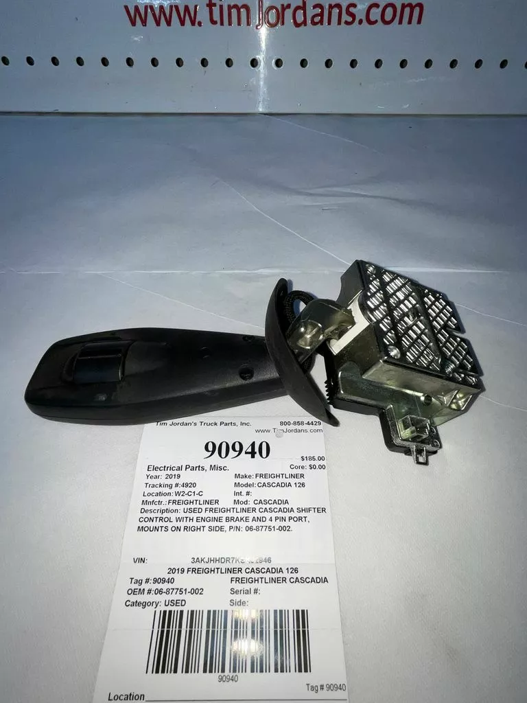FREIGHTLINER CASCADIA Electrical Parts, Misc. OEM# 06-87751