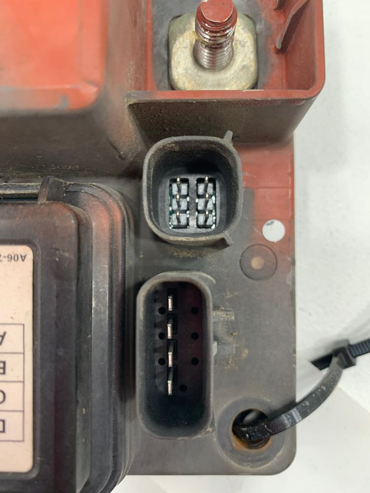FREIGHTLINER Cascadia Fuse Box OEM# A0675148011 in Dorr, MI