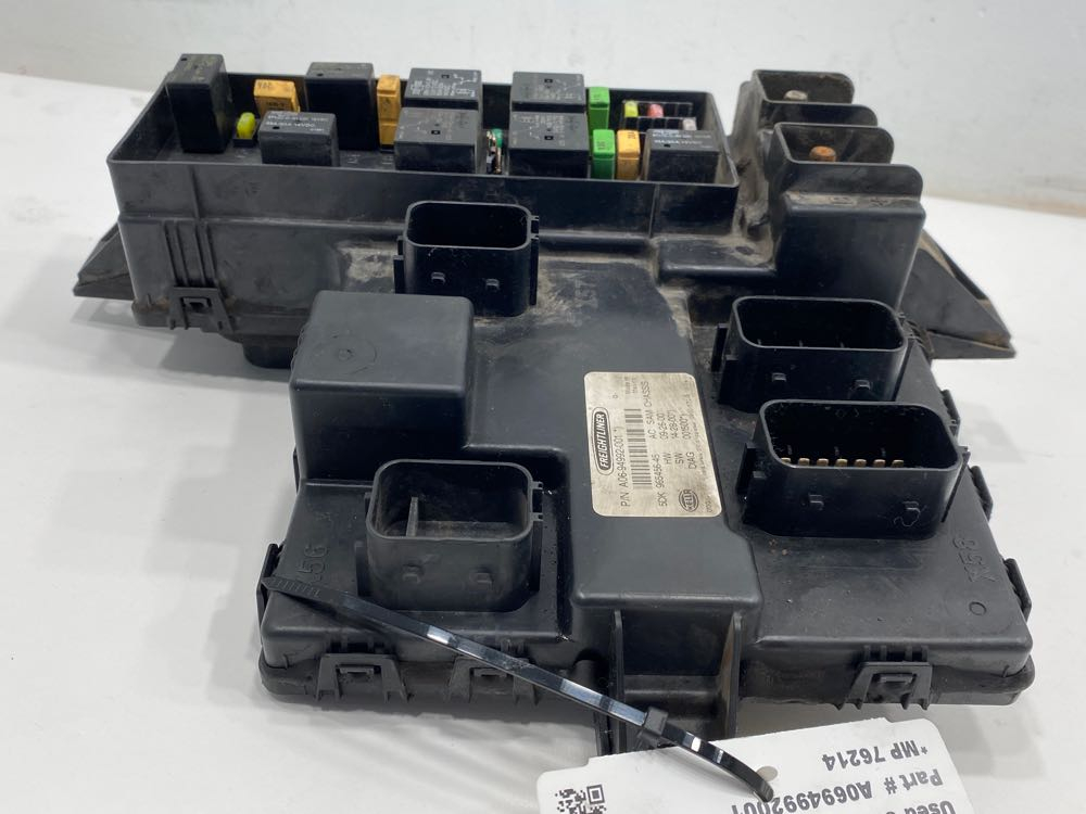 FREIGHTLINER Cascadia Fuse Panel OEM# A0694992001 in Dorr, MI #628 