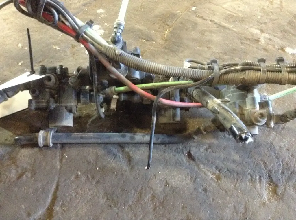 FREIGHTLINER M2 106 ECM (ABS UNIT AND COMPONENTS) in Toledo, OH 