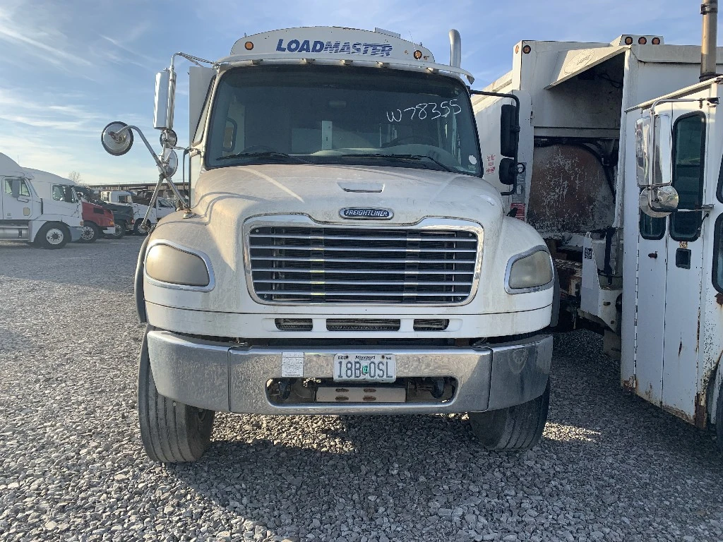 FREIGHTLINER M2 106 Hood OEM# A17-21136-059 in KANSAS CITY  