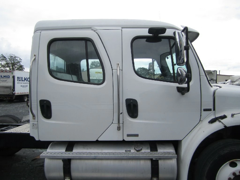 freightliner m2 crew cab sleeper