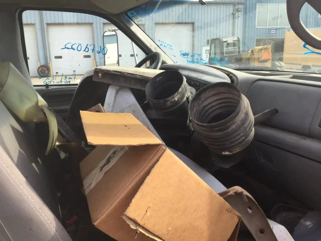 Ford F750 Parts Unit in Spencer, IA #06FD022