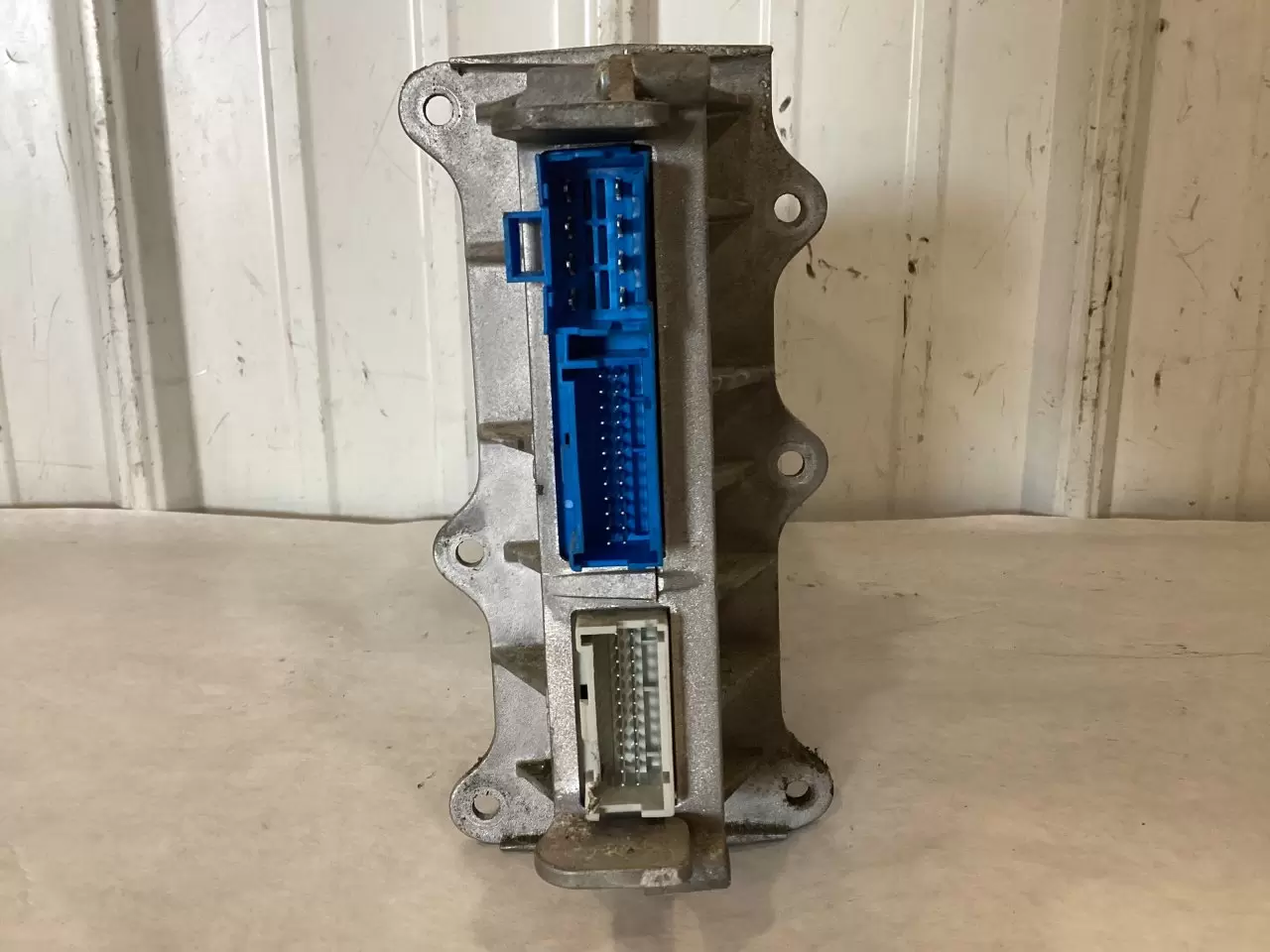 Freightliner M2 106 Cab Control Module CECU OEM# 06-75157-000 in 