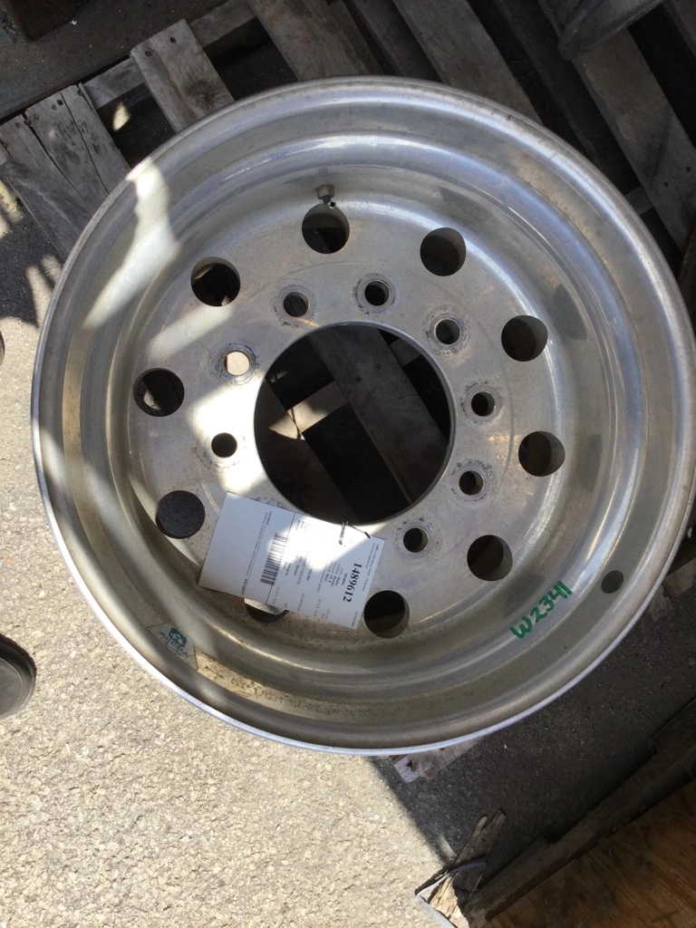 HUB PILOTED ALUMINUM X WHEEL In Wykoff, MN 2246939, 55 OFF