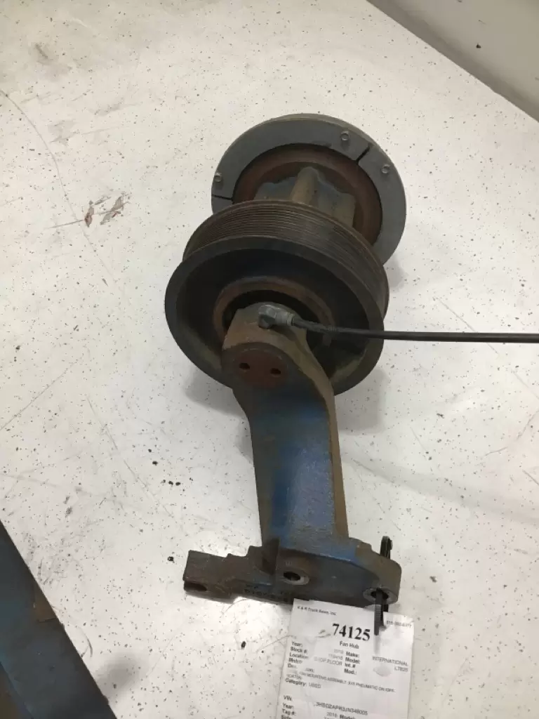 INTERNATIONAL LT625 Fan Hub OEM# 4077470C3 in Holland, MI #74125