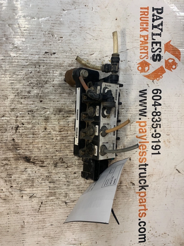 INTERNATIONAL LT625 Miscellaneous Parts OEM# 2506711C91 in