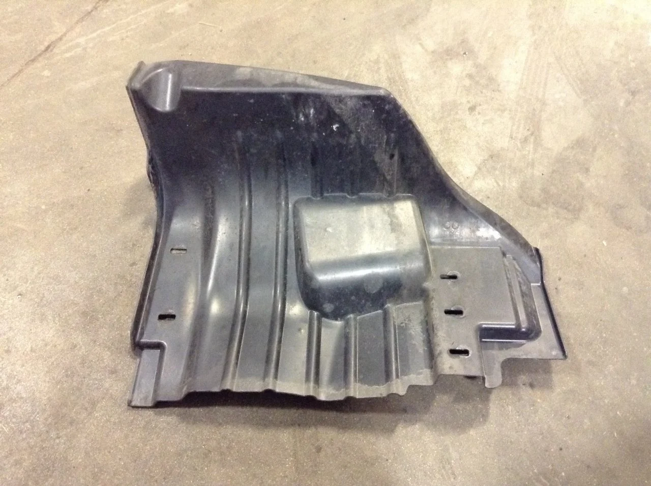 International DURASTAR (4300) Fender, Inner OEM# 3829930C2 in