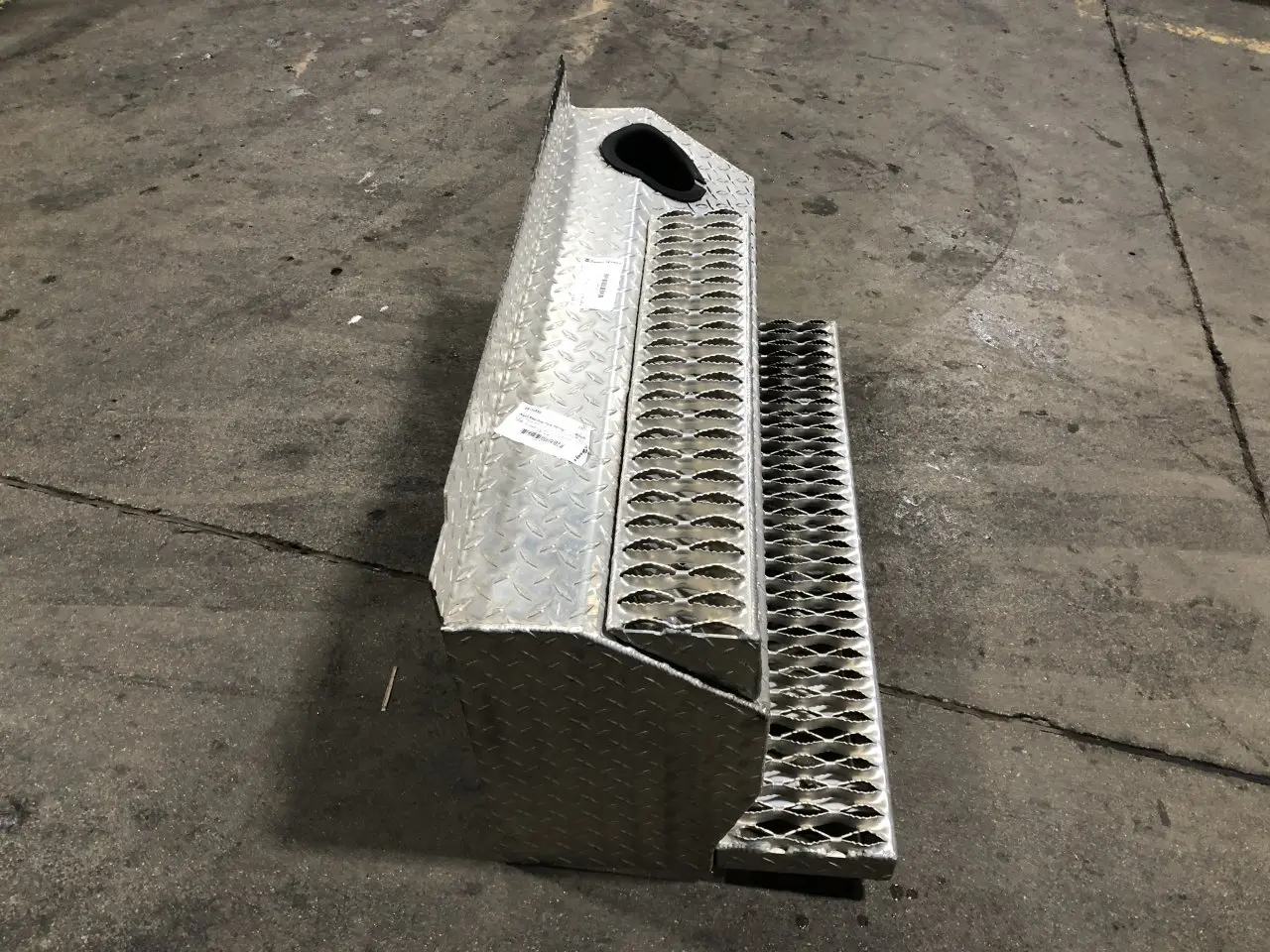 International DURASTAR (4300) Step (Fuel Tank, Fairing in Spencer 